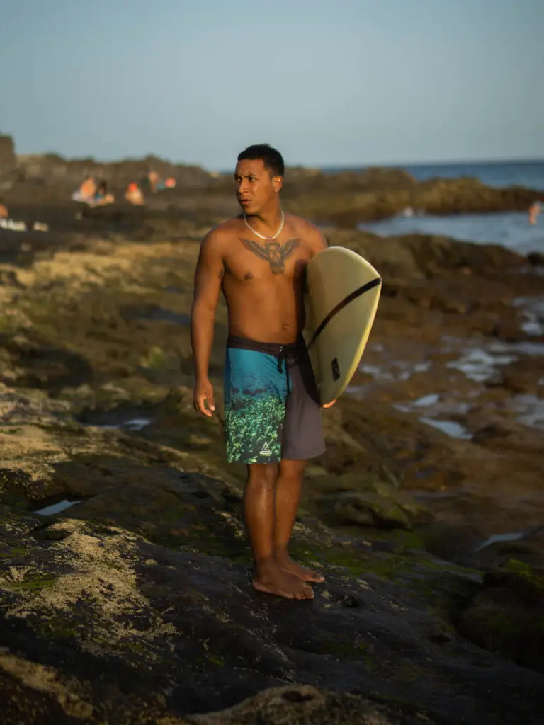 surfista en la playa